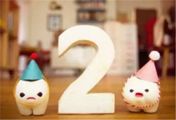 彭丽媛《战士与母亲》