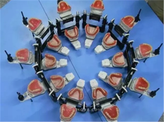 如何做好全口义齿？